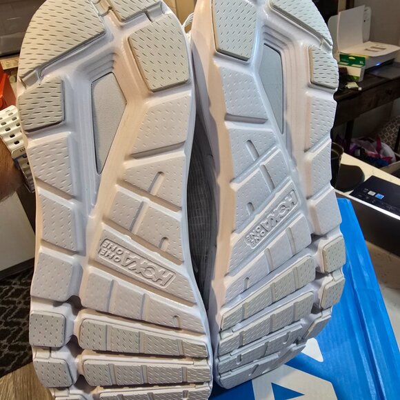 Hoka One One Elevon X White Running White / White Shoes 1165230-WMC SIze 10 NEW - Picture 8 of 15